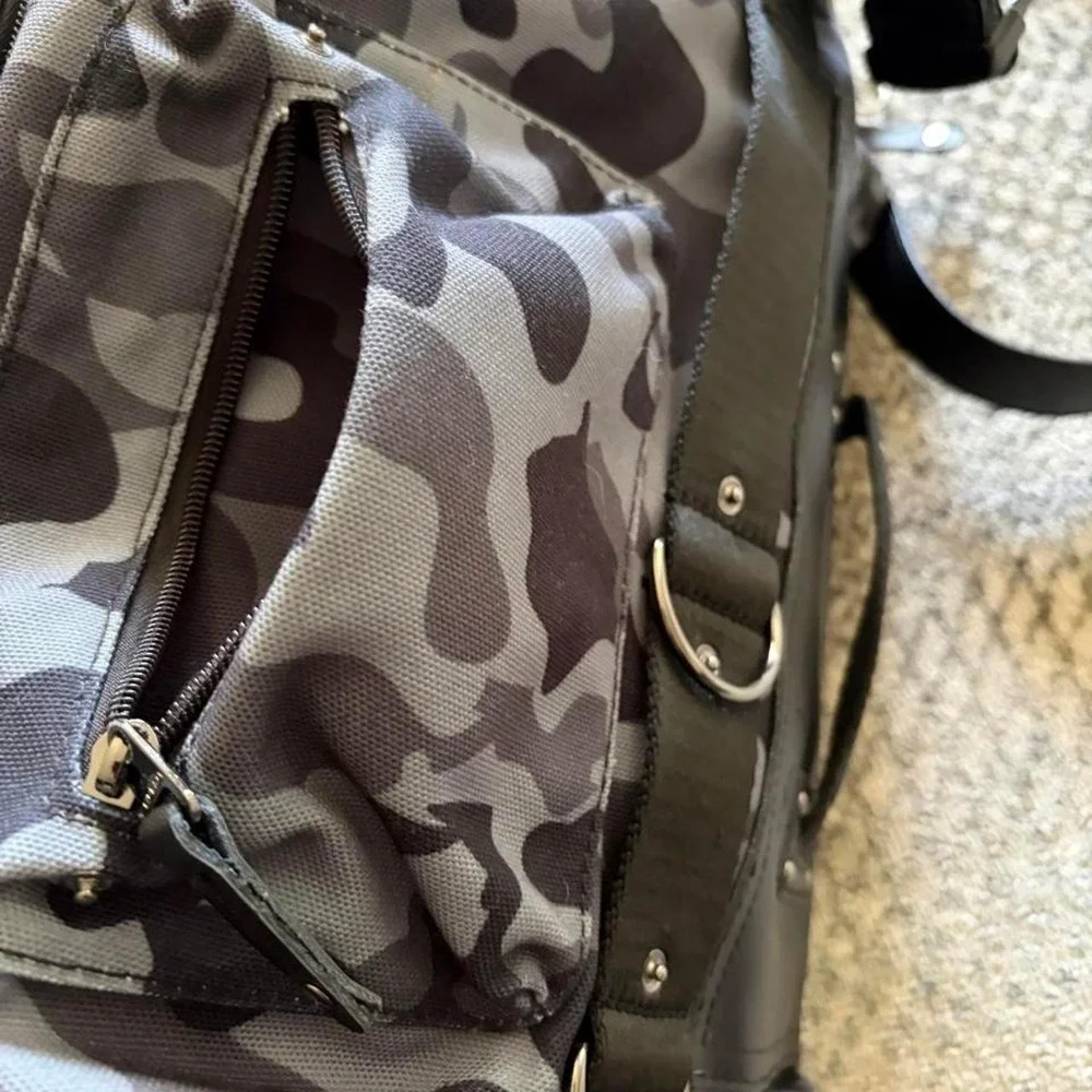 Anvanda leather canvas camo laptopMulti media crossbody bag